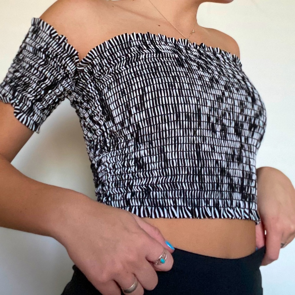 striped trendy top